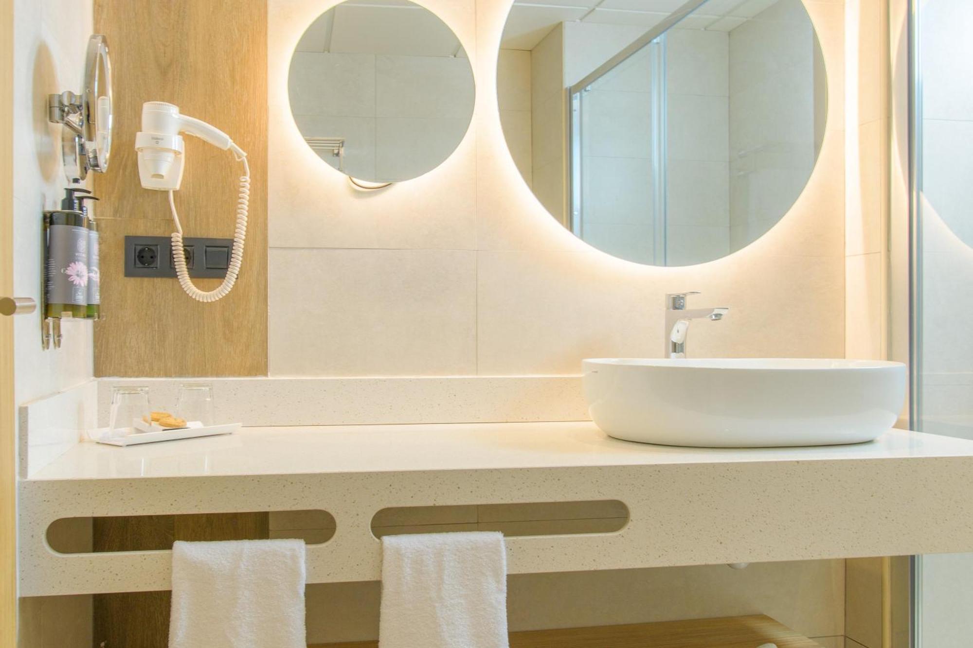 Oasis Tropical 4*