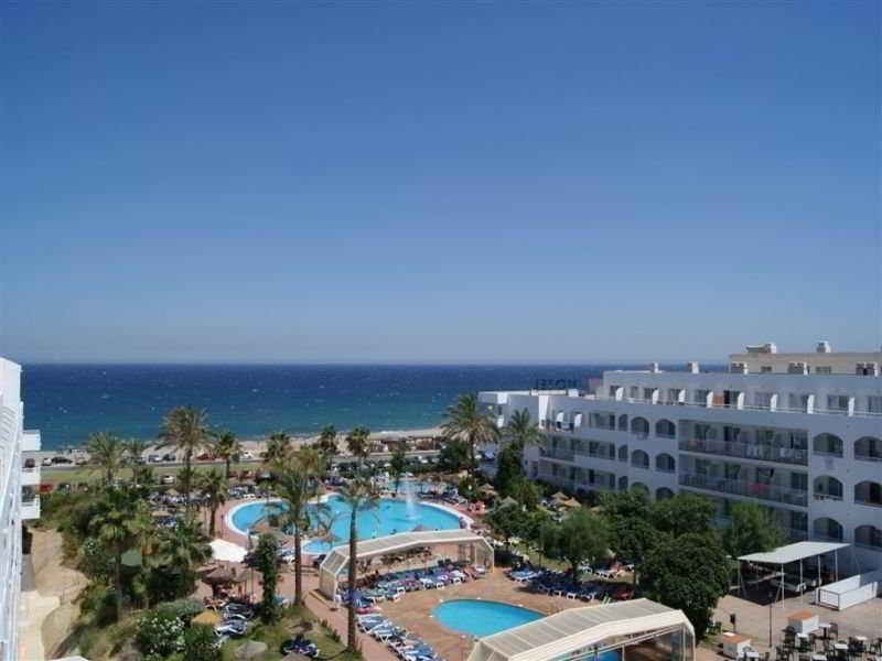 Oasis Tropical Hotel 4*