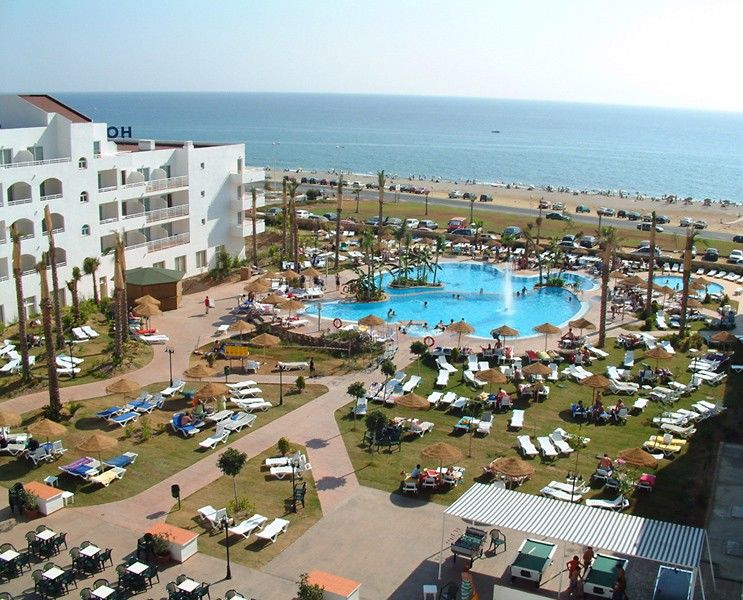 Hotel Oasis Tropical