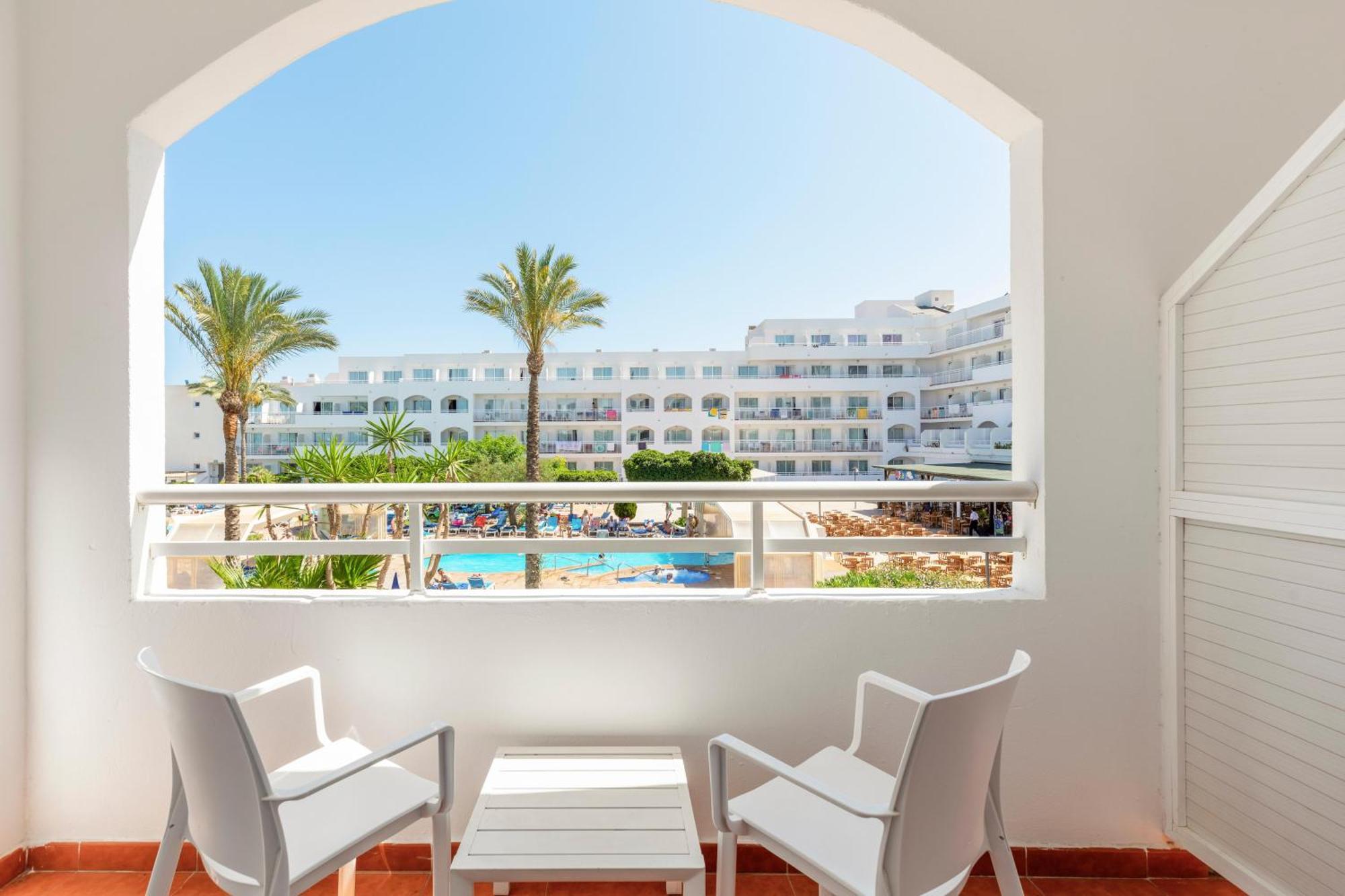 Oasis Tropical 4*