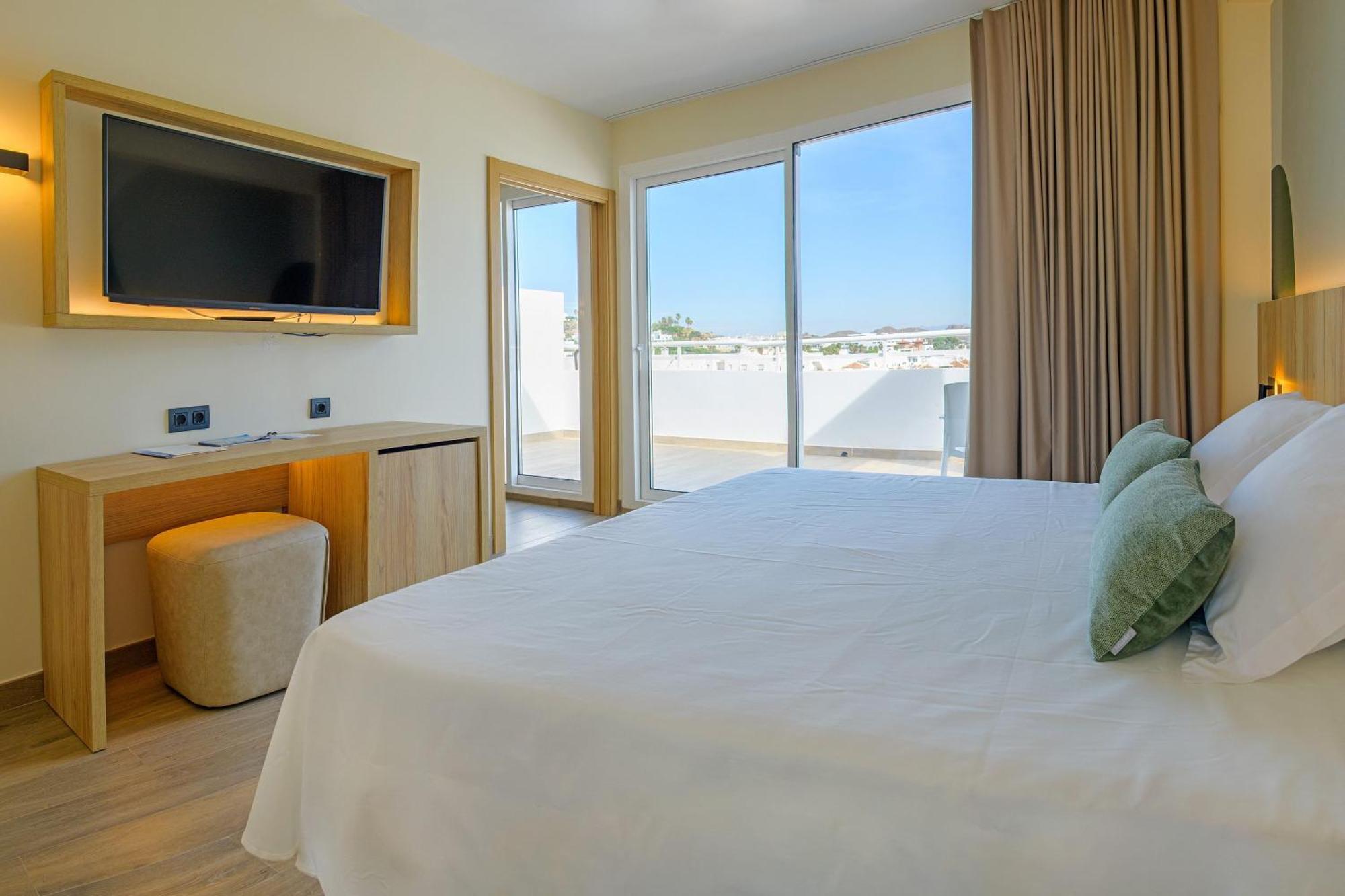 Oasis Tropical 4* Mojácar
